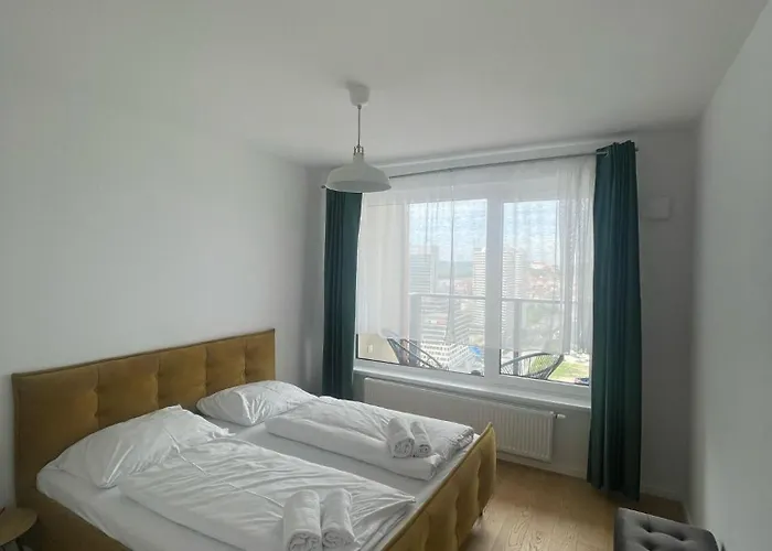 New Downtown Couple Minute From The Old Town Апартаменти